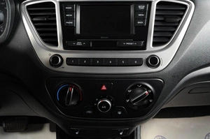 Седан Hyundai Solaris 2020 года, 1599000 рублей, Тюмень