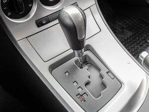 Хетчбэк Mazda 3 2010 года, 898000 рублей, Краснодар