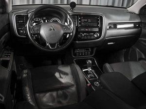 Внедорожник Mitsubishi Outlander 2017 года, 2385000 рублей, Волгоград