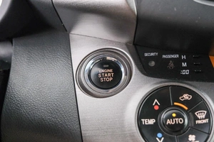 Внедорожник Toyota RAV4 2009 года, 1499000 рублей, Красноярск