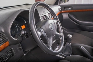 Седан Toyota Avensis 2007 года, 839000 рублей, Томск