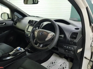 Хетчбэк Nissan Leaf 2013 года, 749000 рублей, Ачинск