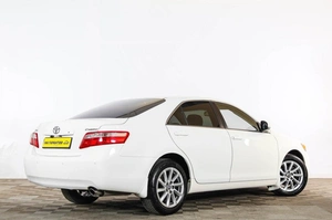 Седан Toyota Camry 2010 года, 1379000 рублей, Тюмень