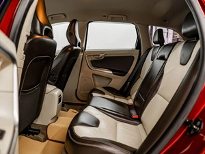 Внедорожник Volvo XC60 2012 года, 1000000 рублей, Красноярск