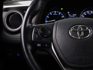 Внедорожник Toyota RAV4 2017 года, 2549050 рублей, Москва