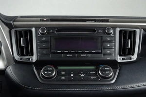 Внедорожник Toyota RAV4 2018 года, 2149000 рублей, Челябинск