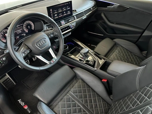 Седан Audi S4 2022 года, 7555000 рублей, Кемерово