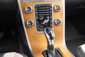 Внедорожник Volvo XC60 2015 года, 2049000 рублей, Оренбург