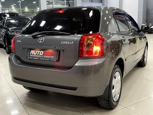 Хетчбэк Toyota Corolla 2005 года, 797000 рублей, Солонцы