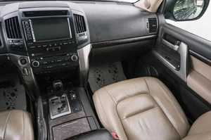 Внедорожник Toyota Land Cruiser 2011 года, 3149000 рублей, Красноярск