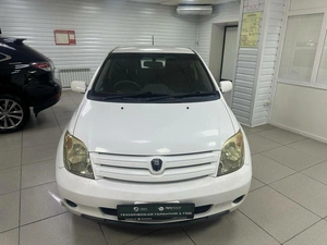 Хетчбэк Toyota Ist 2004 года, 620000 рублей, Ачинск