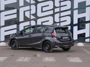 Хетчбэк Toyota Aqua 2017 года, 1199000 рублей, Краснодар