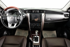 Внедорожник Toyota Fortuner 2018 года, 2699000 рублей, Пермь