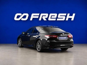 Седан Toyota Camry 2023 года, 3177400 рублей, Москва