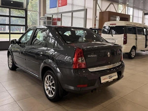 Седан Renault Logan 2011 года, 750000 рублей, Орёл