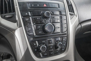 Хетчбэк Opel Astra 2012 года, 649000 рублей, Барнаул