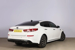 Седан Kia Optima 2019 года, 1599000 рублей, Новосибирск