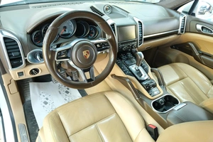 Внедорожник Porsche Cayenne S 2015 года, 3209000 рублей, Омск
