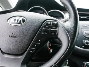 Хетчбэк Kia Ceed 2015 года, 1050000 рублей, Красноярск