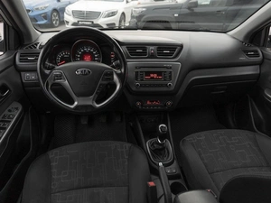 Седан Kia Rio 2016 года, 1099000 рублей, Саратов