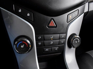 Седан Chevrolet Cruze 2013 года, 849000 рублей, Воронеж