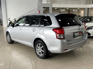 Универсал Toyota Corolla Fielder 2013 года, 897000 рублей, Солонцы
