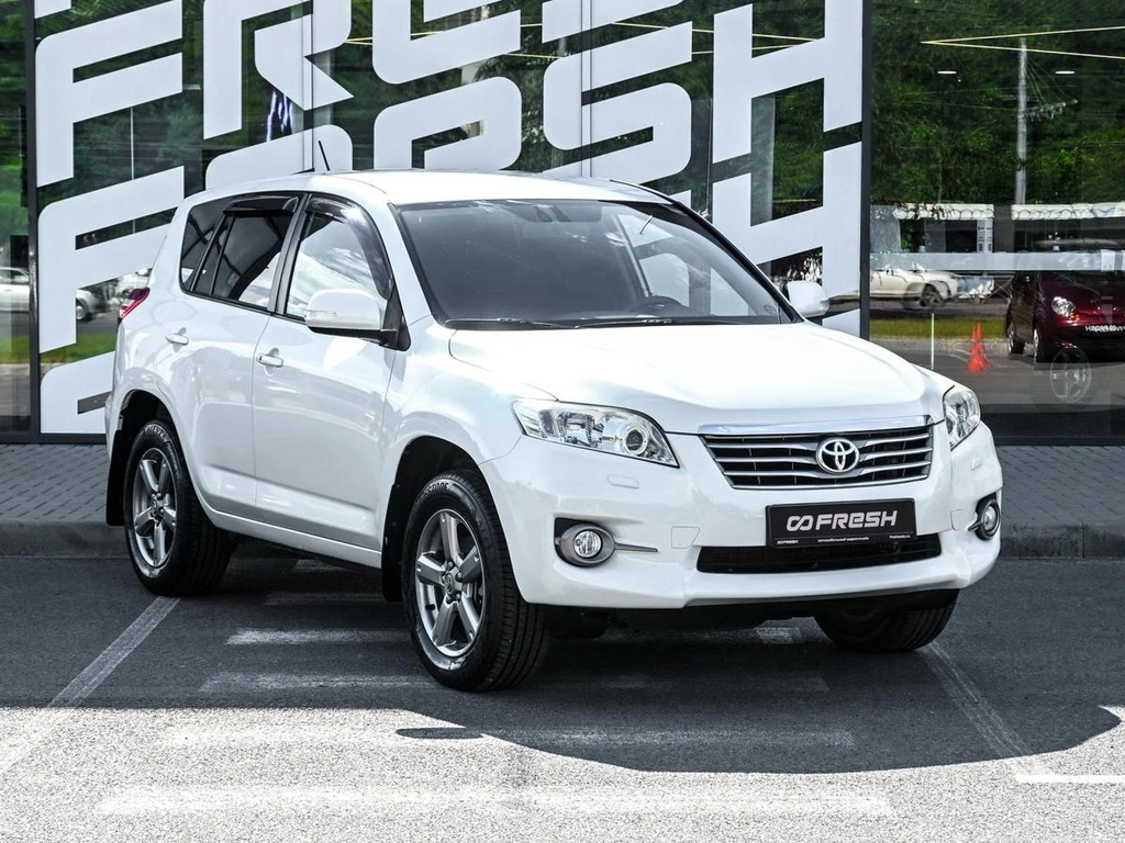 Внедорожник Toyota RAV4 2012 года, 1765000 рублей, Волгоград