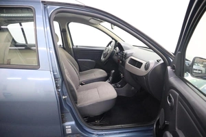 Хэтчбек Renault Sandero 2011 года, 675000 рублей, Железногорск