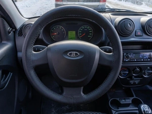 Седан ВАЗ (LADA) Granta 2017 года, 499000 рублей, Саратов