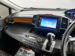 Минивэн Honda Freed 2011 года, 1050000 рублей, Красноярск