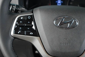 Седан Hyundai Solaris 2017 года, 1279000 рублей, Тюмень