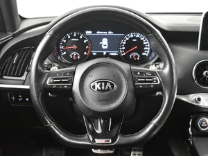 Лифтбек Kia Stinger 2018 года, 2612900 рублей, Казань