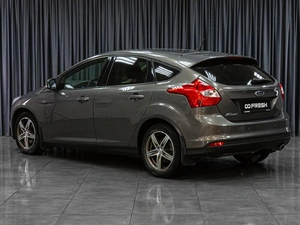 Хетчбэк Ford Focus 2012 года, 899000 рублей, Тюмень