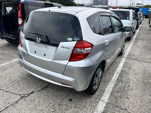 Хетчбэк Honda Fit 2012 года, 649000 рублей, Красноярск