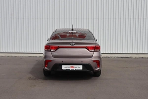 Седан Kia Rio 2019 года, 1450000 рублей, Брянск