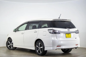 Минивэн Toyota Wish 2015 года, 1799000 рублей, Оренбург