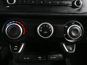 Хетчбэк Kia Rio X 2020 года, 1879000 рублей, Аксай