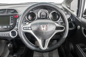 Хетчбэк Honda Fit 2008 года, 699000 рублей, Барнаул