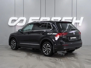 Внедорожник Volkswagen Tiguan 2018 года, 2369000 рублей, Воронеж
