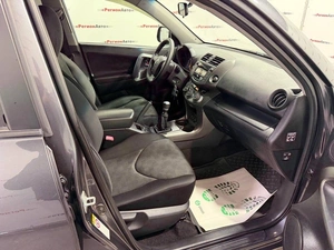 Внедорожник Toyota RAV4 2011 года, 1395000 рублей, Красноярск