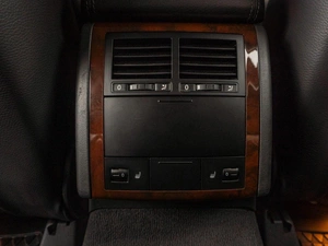 Внедорожник Volkswagen Touareg 2007 года, 1269000 рублей, Тюмень