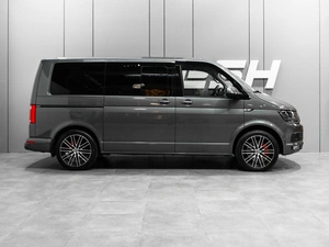 Минивэн Volkswagen Multivan 2018 года, 4770000 рублей, Тюмень