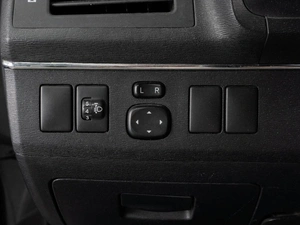 Седан Toyota Avensis 2009 года, 890000 рублей, Тюмень