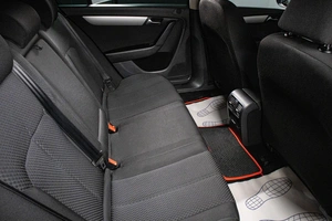 Седан Volkswagen Passat 2011 года, 1099000 рублей, Сургут
