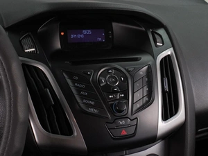 Хетчбэк Ford Focus 2011 года, 749000 рублей, Воронеж