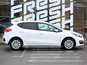 Хетчбэк Kia Ceed 2017 года, 1447000 рублей, Волгоград