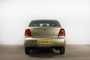Седан Toyota Platz 2002 года, 249000 рублей, Новосибирск