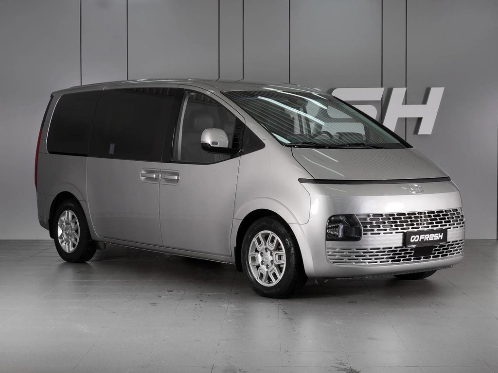 Минивэн Hyundai Staria 2022 года, 5300000 рублей, Минеральные Воды