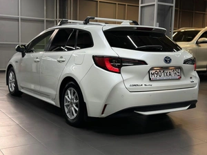 Универсал Toyota Corolla 2019 года, 1897000 рублей, Красноярск