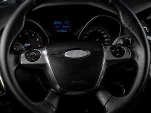 Хетчбэк Ford Focus 2013 года, 737000 рублей, Тюмень